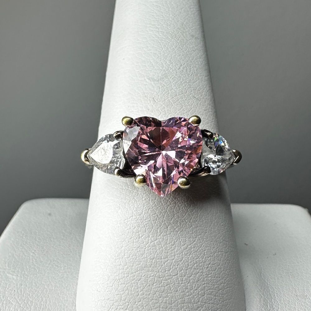 Stunning vermeil over stamped 925 pink cz hearts ring!